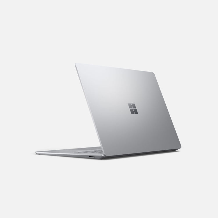 Laptop 15 - Platinum - Angled
